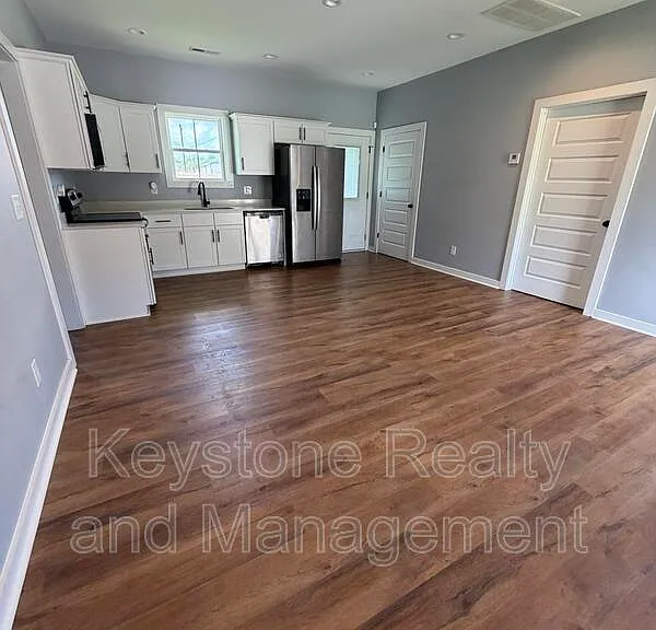 605 Colonette Dr — Photo 6