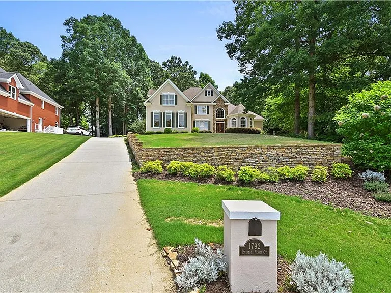 1792 Bristol Farms Ct — Photo 3