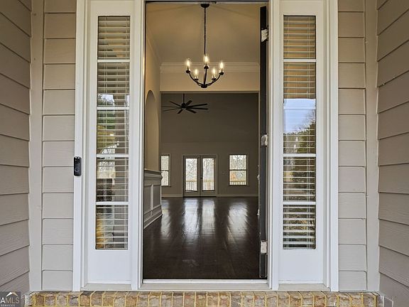 2nd image of 44 S Arbor Shrs