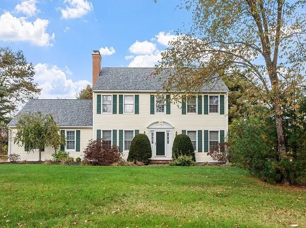 31 Settlers Path, Lancaster, MA 01523