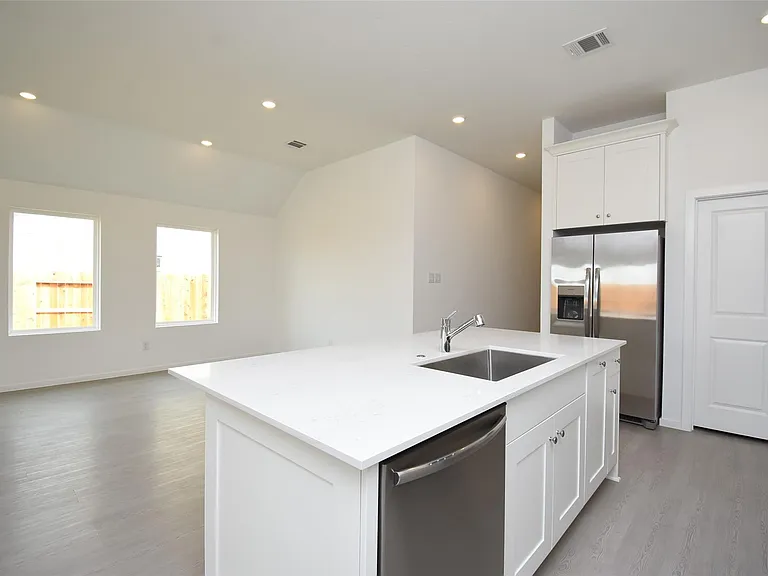 6303 Golden Seaton Dr — Photo 8