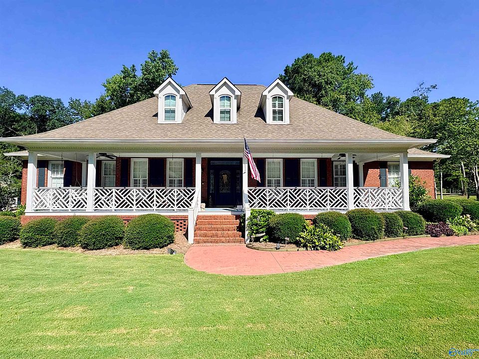 1st image of 764 Cherokee Ridge Dr