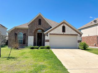 709 N Emory Cv, Hutto, TX 78634