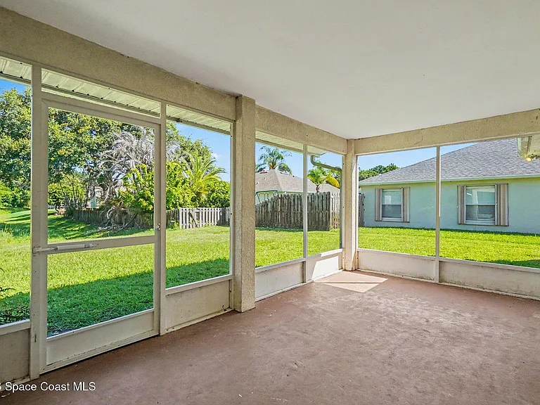 1154 Ida Way — Photo 22