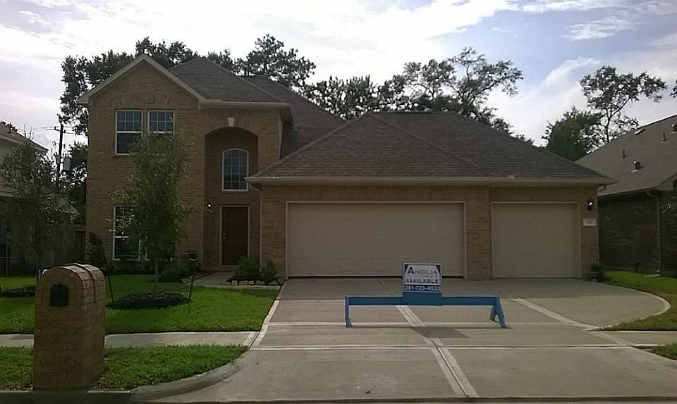 1st image of 138 Persimmon Dr