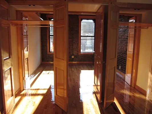 Rented by City Connections Realty | media 10