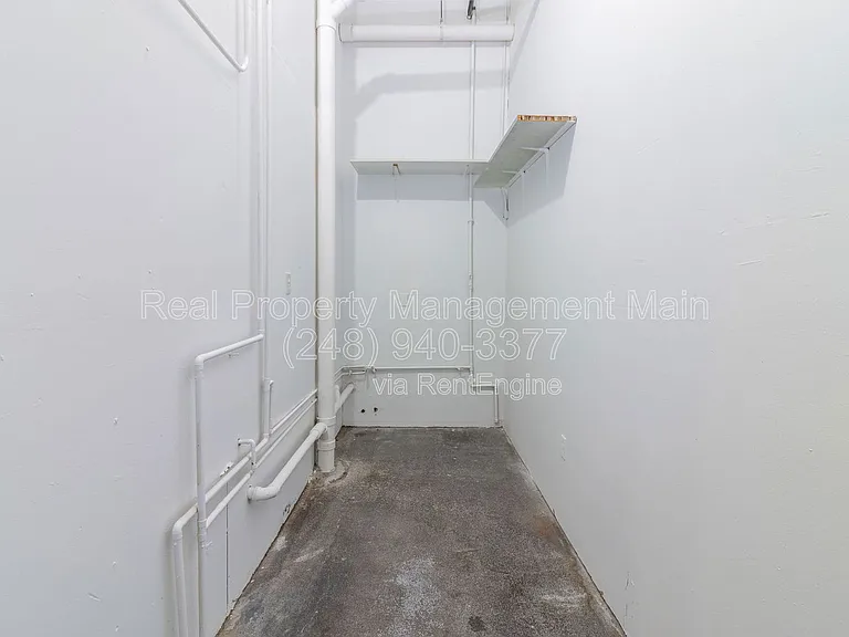 E&B Brewery Lofts — Photo 8