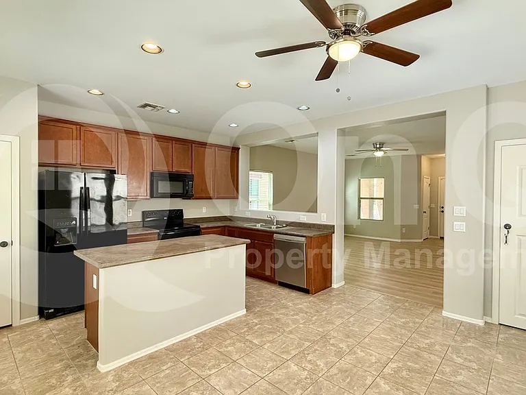17085 N 184th Ln — Photo 8