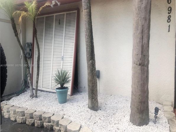 6981 Greentree Ln #0