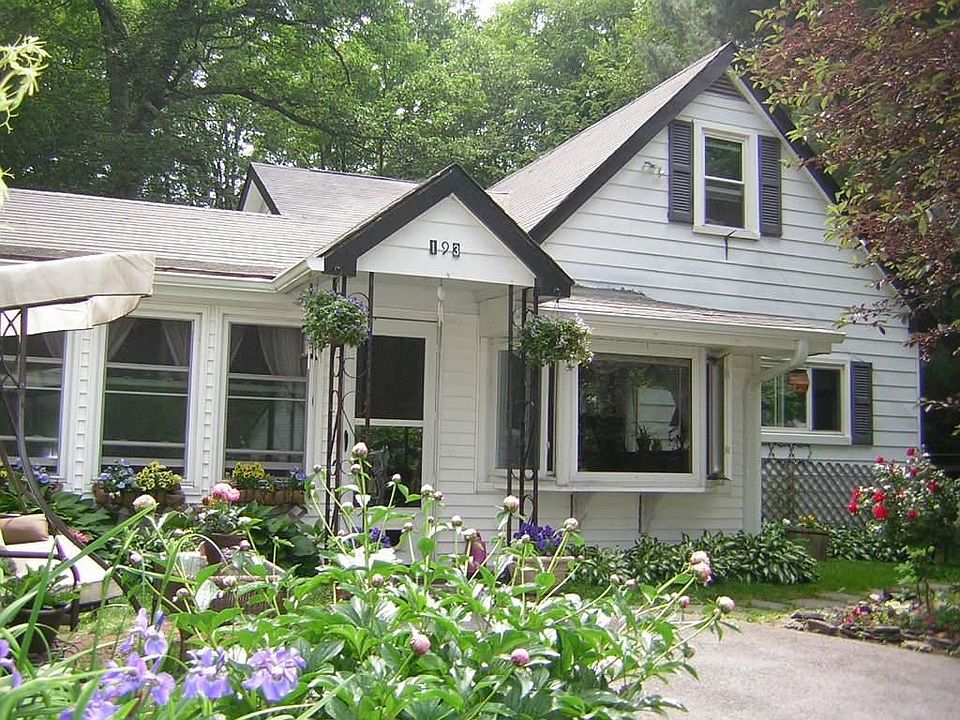 1st image of 193 Malden Ave