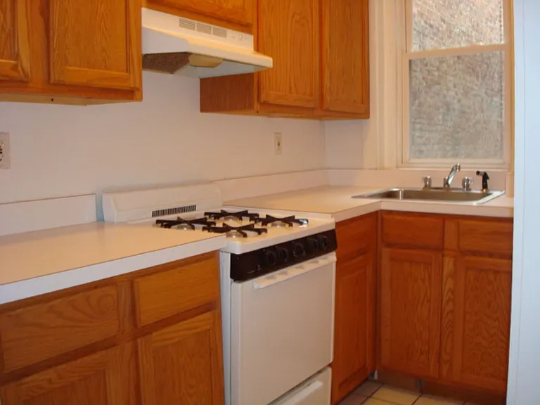 1156 Commonwealth Ave — Photo 2