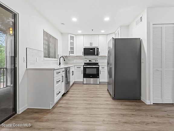 2nd image of 7821 Maplewood Dr APT 403