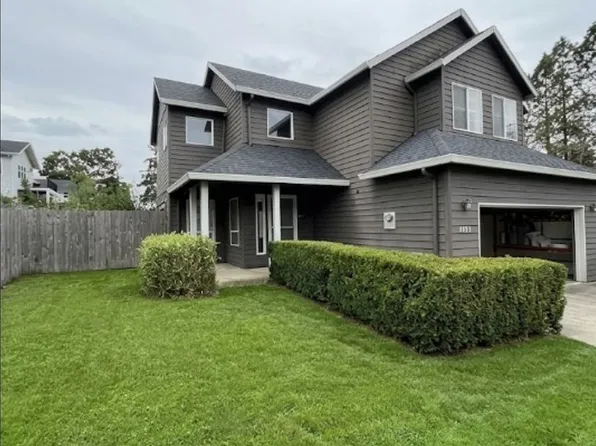 623 N Grant St, Newberg, OR 97132