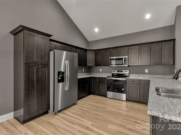 3004 Laurens Ct, Lancaster, SC 29720