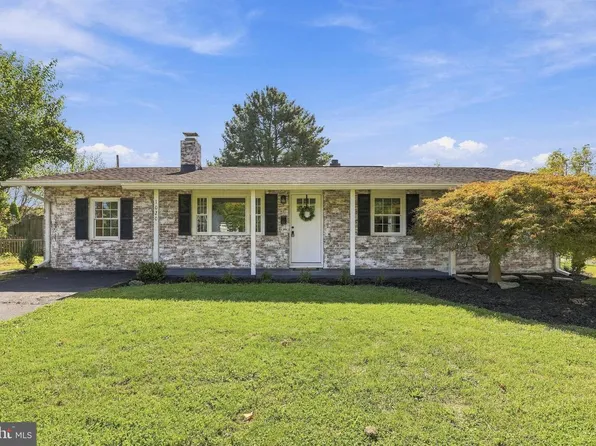 1020 Bramly Dr, Hagerstown, MD 21742