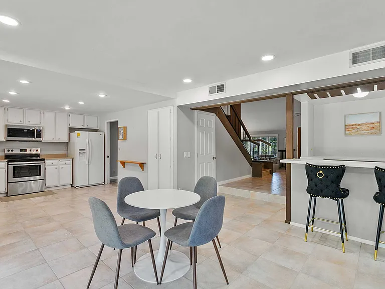 1428 Spruce Tree Dr — Photo 10