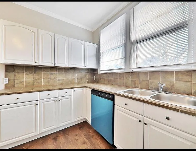 2205 Ernest St — Photo 11