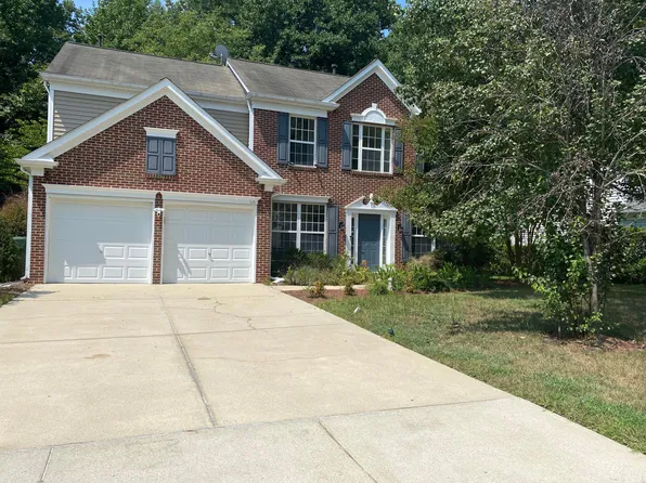 518 Sherwood Forest Pl, Cary, NC 27519