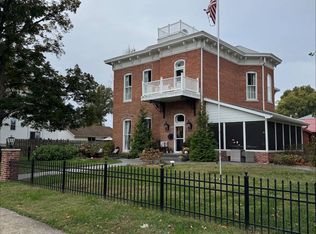 201 S King St, Robinson, IL 62454