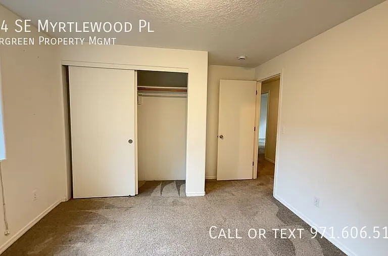 664 SE Myrtlewood Pl — Photo 30