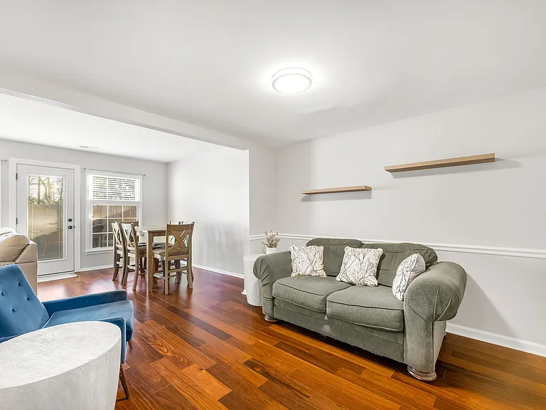 8418 Knights Bridge Rd — Photo 12