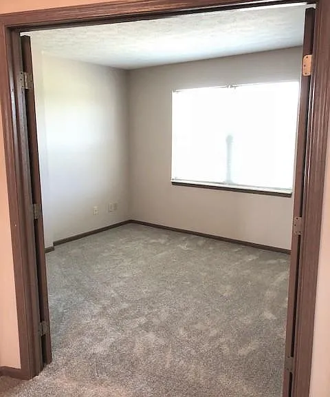Clinton Estates — Photo 9