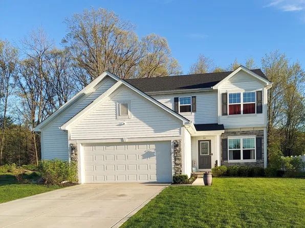 242 Golden Dr, Burns Harbor, IN 46304