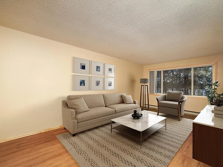 Park Villa Apartments — Photo 8