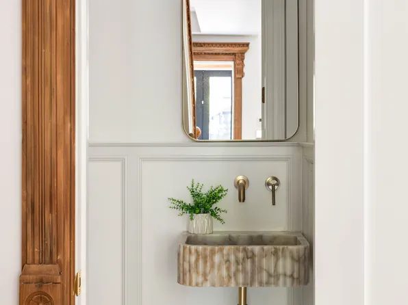 521 Monroe Street image 8 of 16