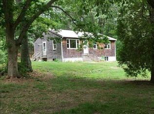 21 E Charles St, Charlestown, RI 02813