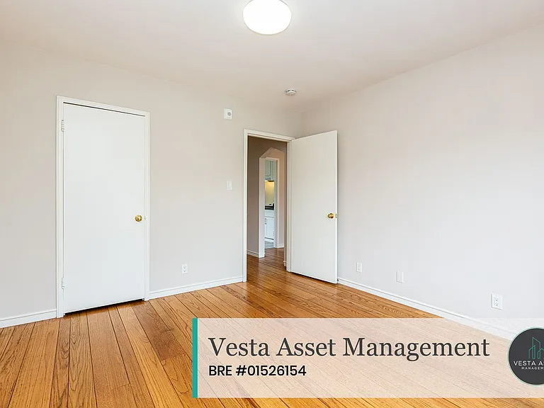 1665 Chestnut St — Photo 10
