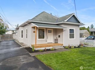 529 4th Ave SE, Puyallup, WA 98372