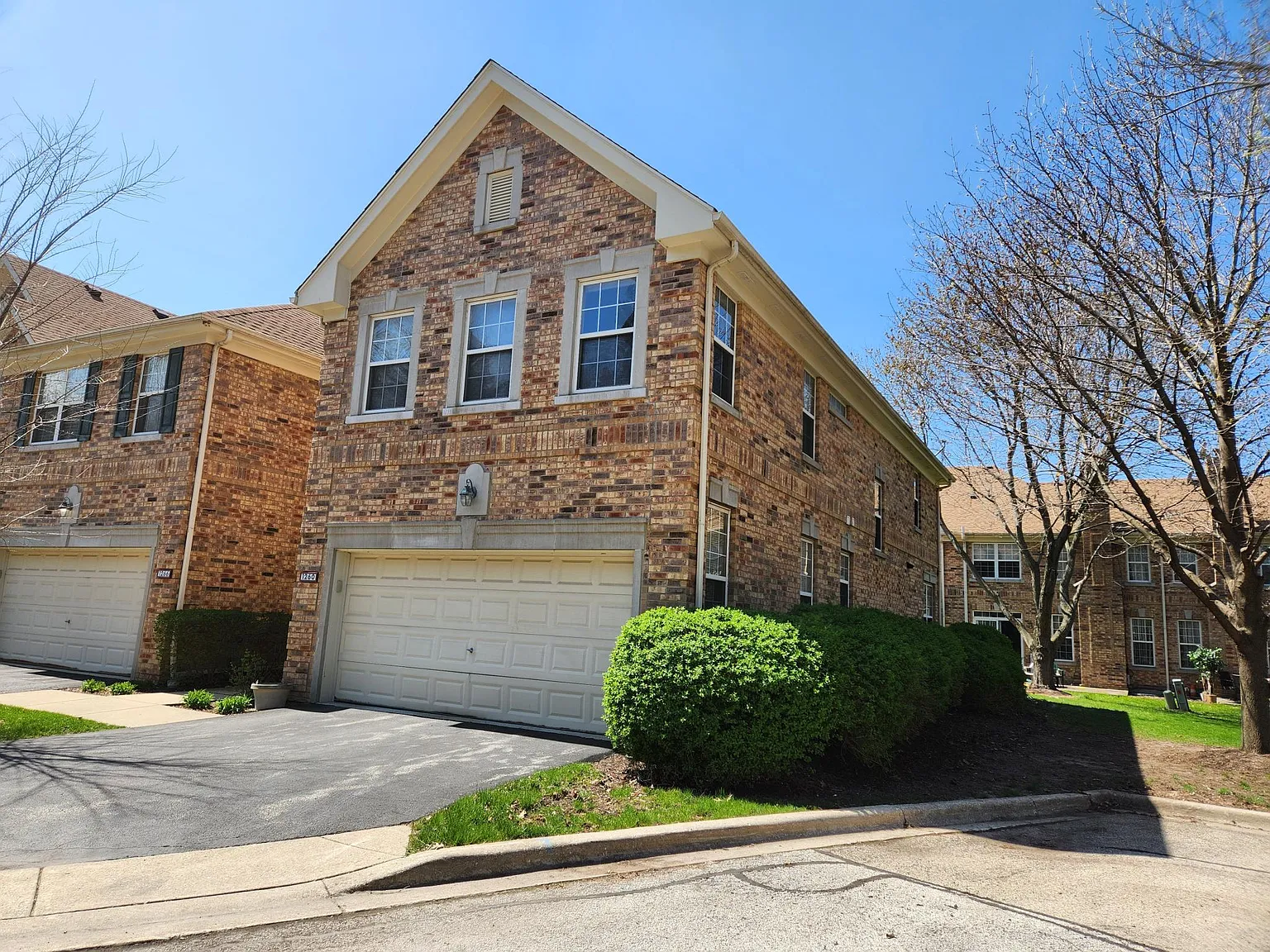 1260 Ashley Ct photo 1