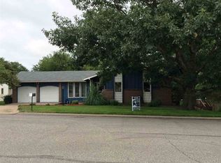 441 Warner Park Rd, Manhattan, KS 66503