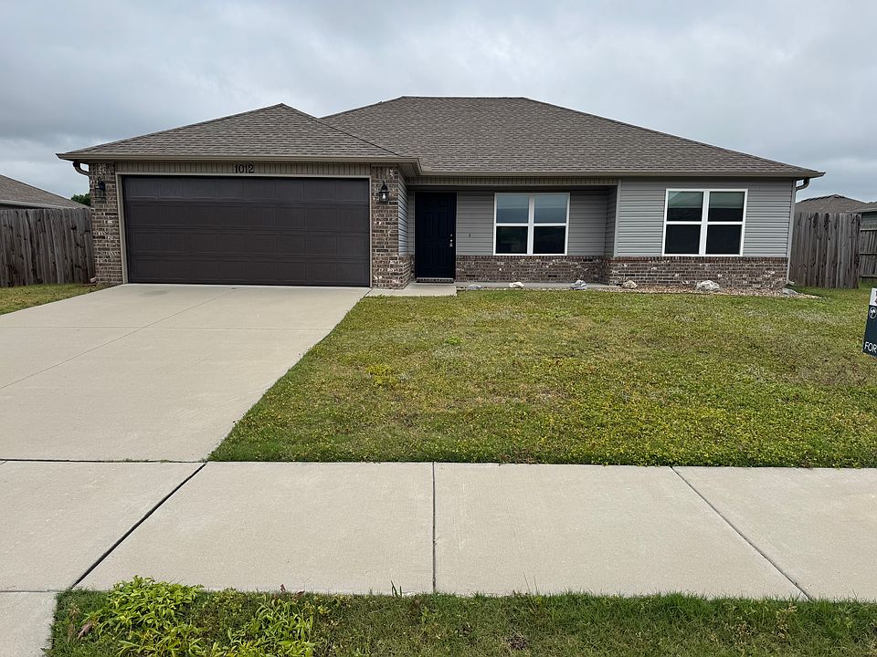 1st image of 1012 Patricia Ln