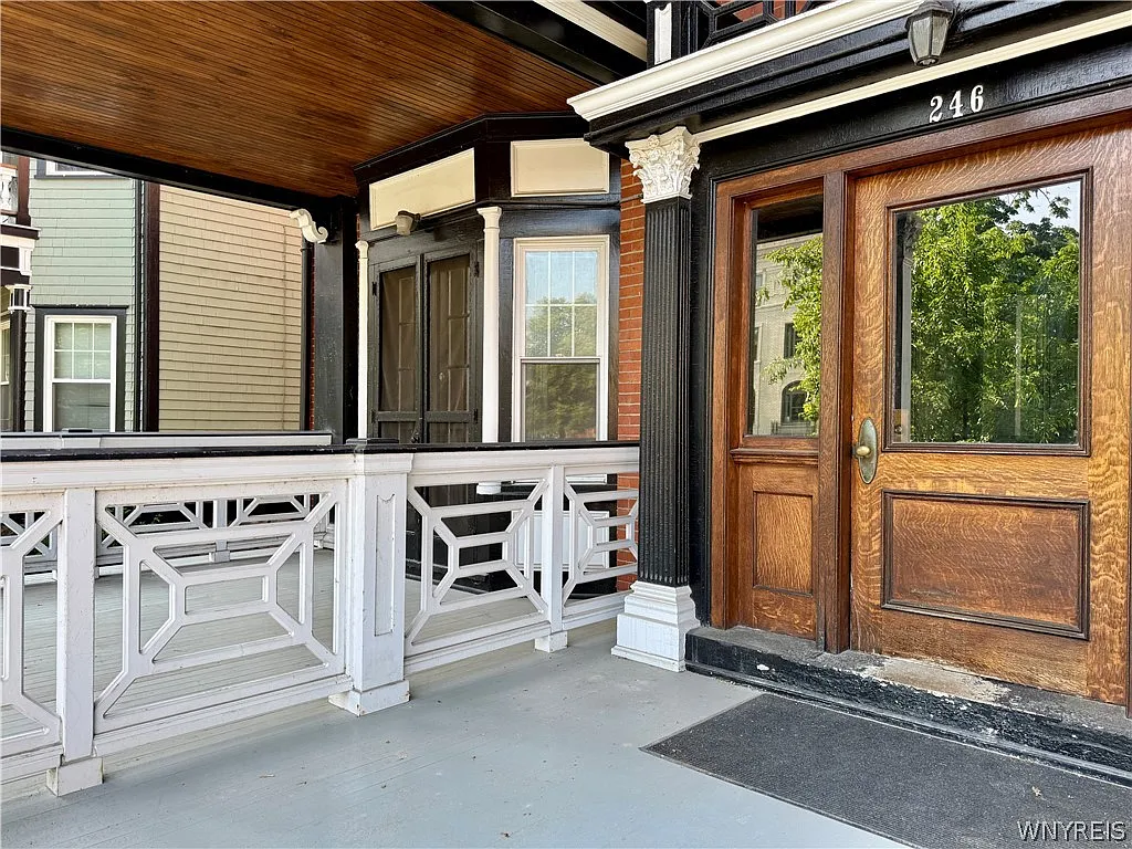 2 bed, 1.0 bath, 1200 sqft, $1,525 — Photo 3