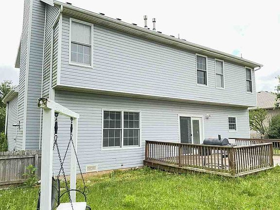 2nd image of 207 N Meadow St