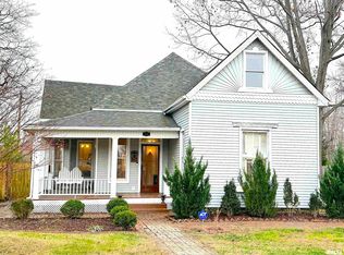 2203 Division St, Murphysboro, IL 62966