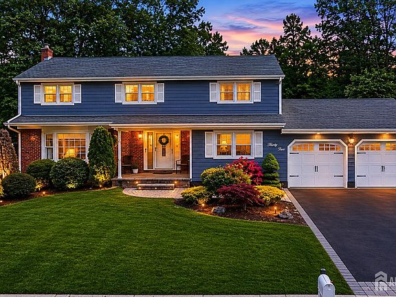5th image of 35 Norman Ln
