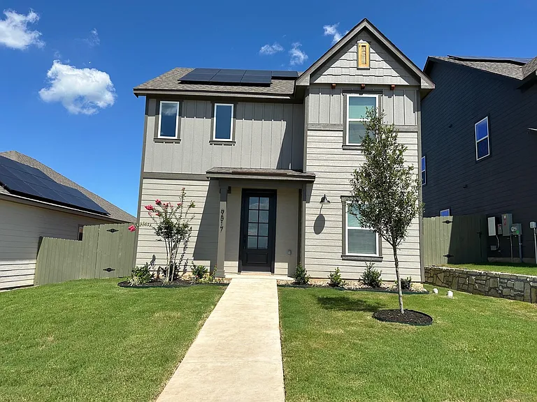 9517 Balmy Ln — Photo 1