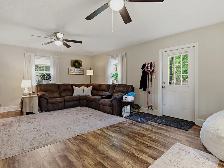 1531 Palmer Dr — Photo 19
