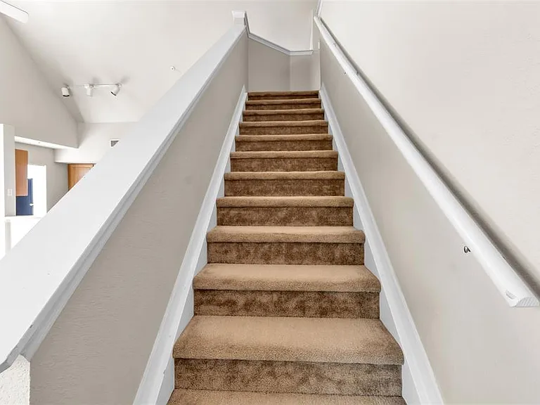 5541 Rosehill Rd #202 — Photo 43