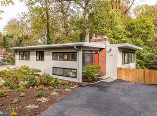 5701 Warwick Pl, Chevy Chase, MD 20815