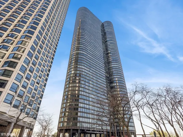 155 N Harbor Dr APT 3003, Chicago, IL 60601