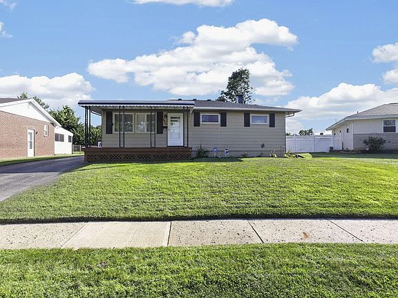 2nd image of 2619 Spaatz Ave