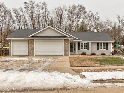 2408 Pine Ct, Van Meter, IA, 50261