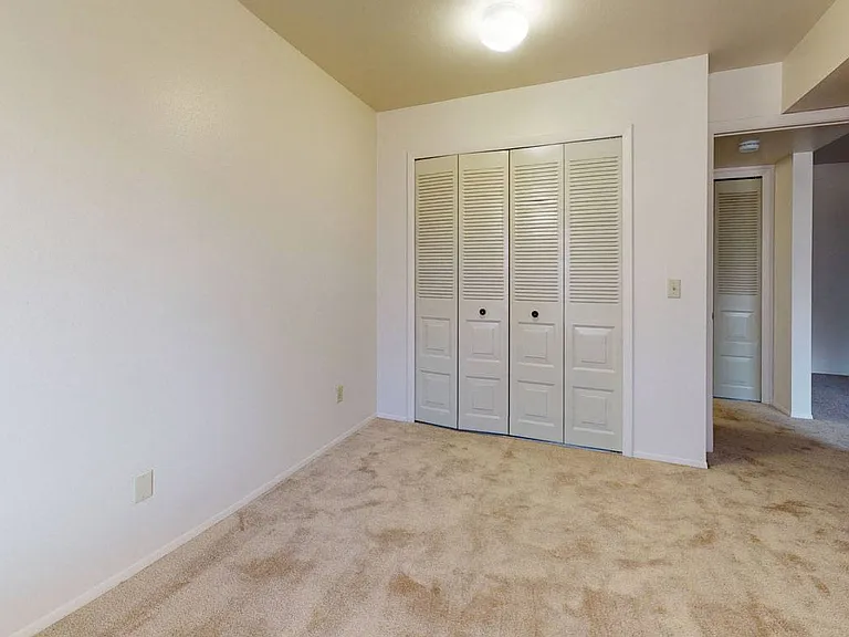 Walnut Trail Apartments — Photo 43
