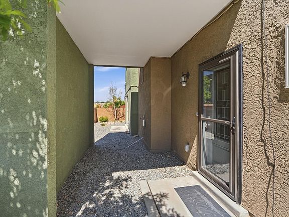 4th image of 1619 Borrego Dr SE