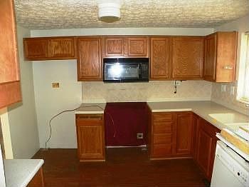 5th image of 1705 Americana Ct