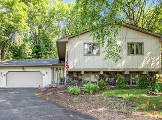 1929 Foxridge Rd, Saint Paul, MN 55119